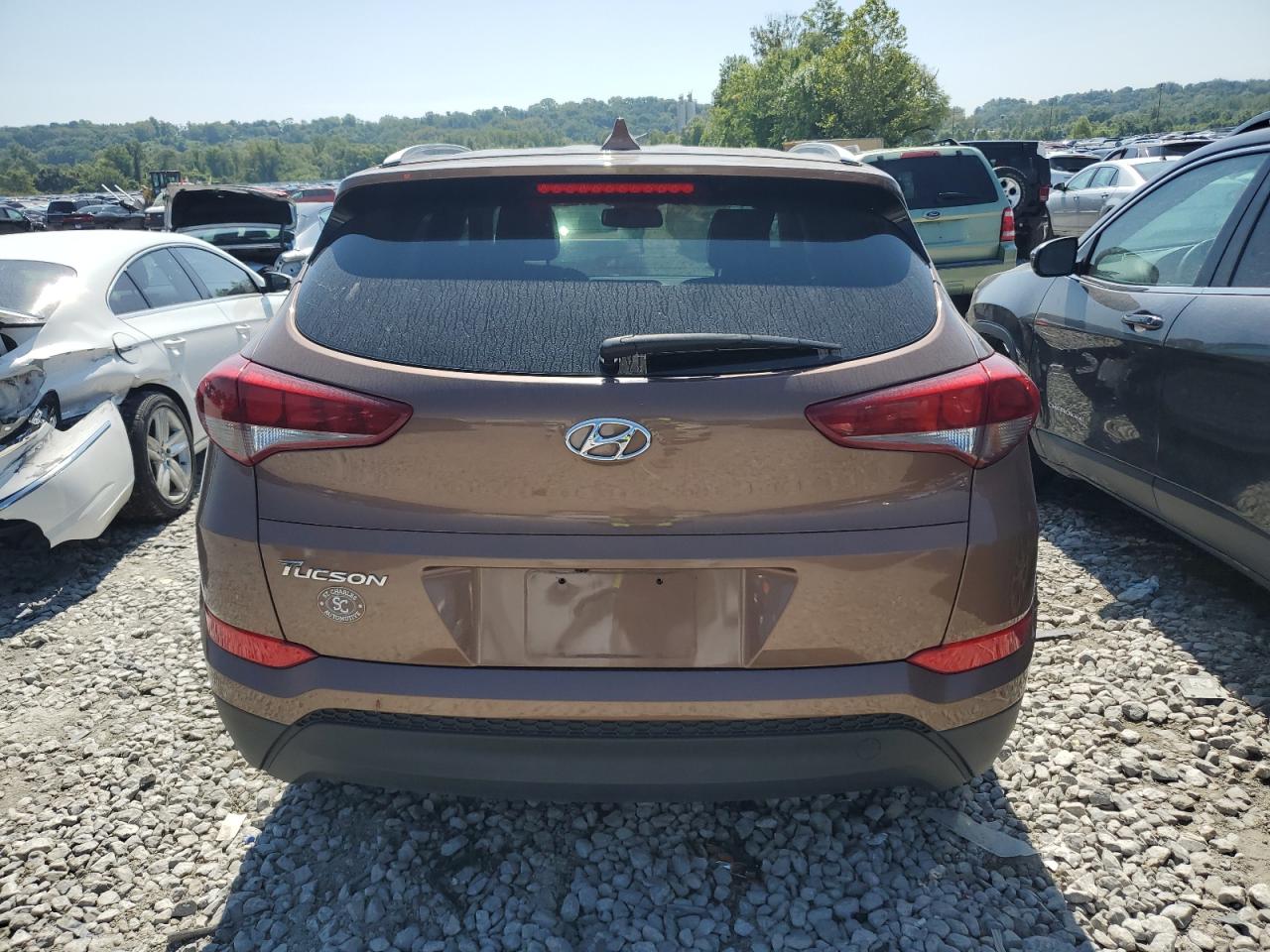 KM8J33A41HU529519 2017 Hyundai Tucson Limited