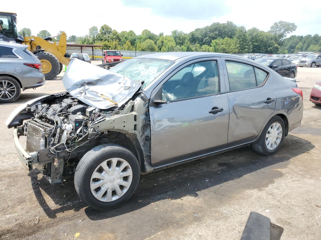 VIN 3N1CN7AP7JL800224 2018 NISSAN VERSA no.1