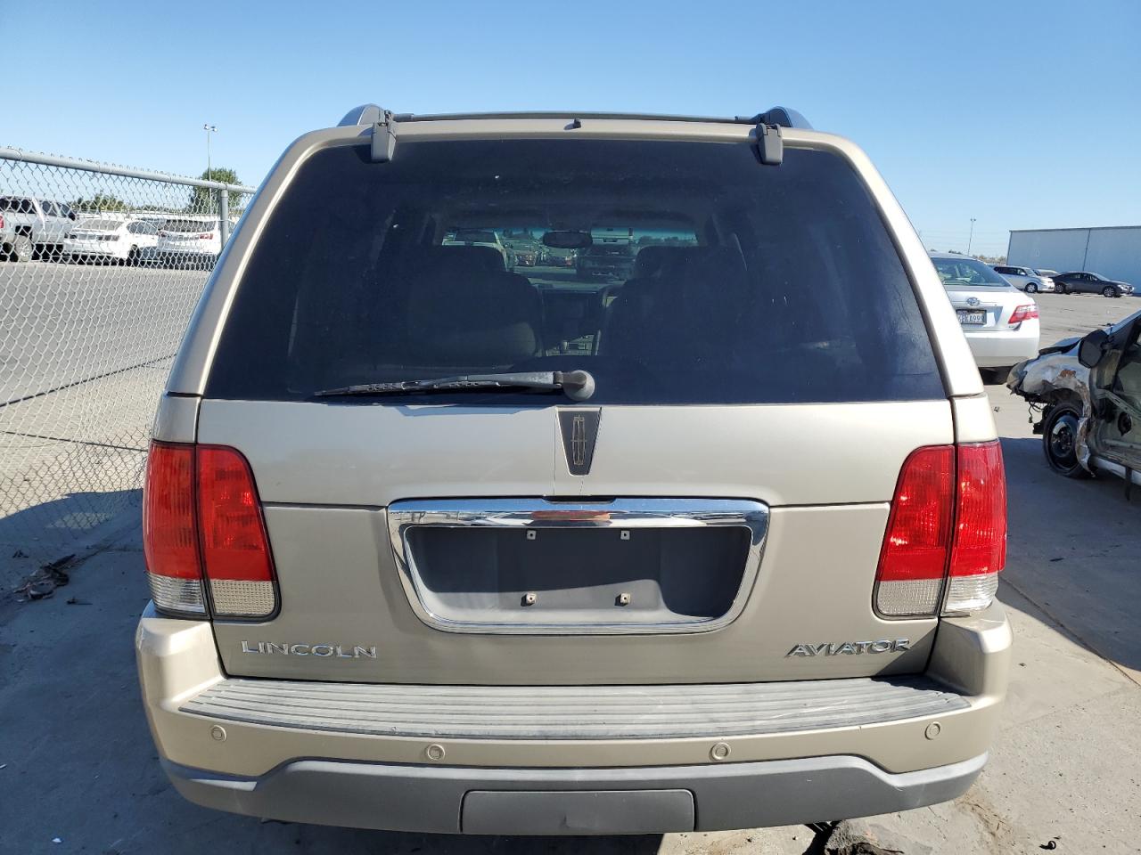 5LMEU88H64ZJ24254 2004 Lincoln Aviator