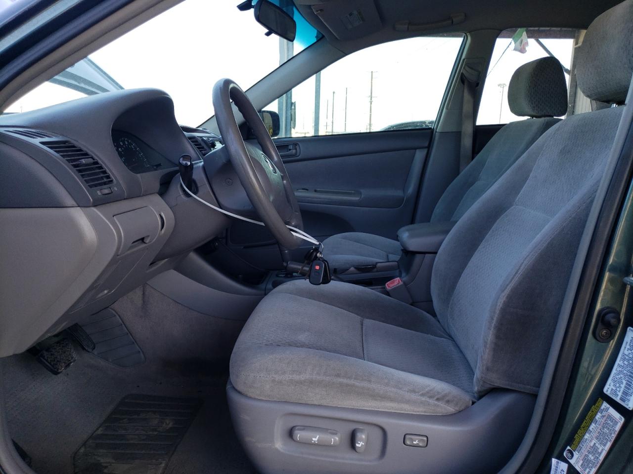 2004 Toyota Camry Le VIN: 4T1BF32K34U069671 Lot: 64414534