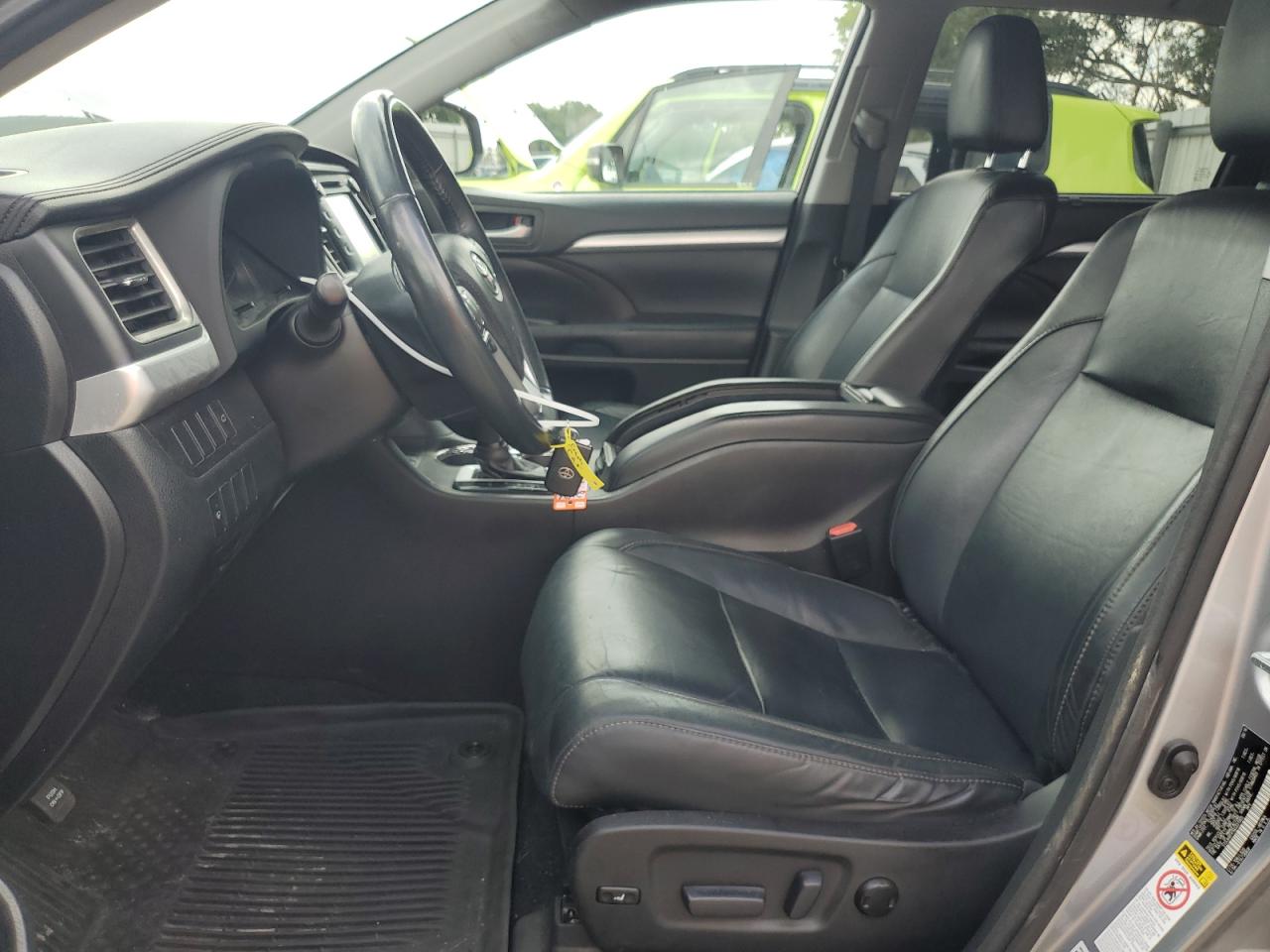 2016 Toyota Highlander Xle VIN: 5TDJKRFH1GS331905 Lot: 66920414