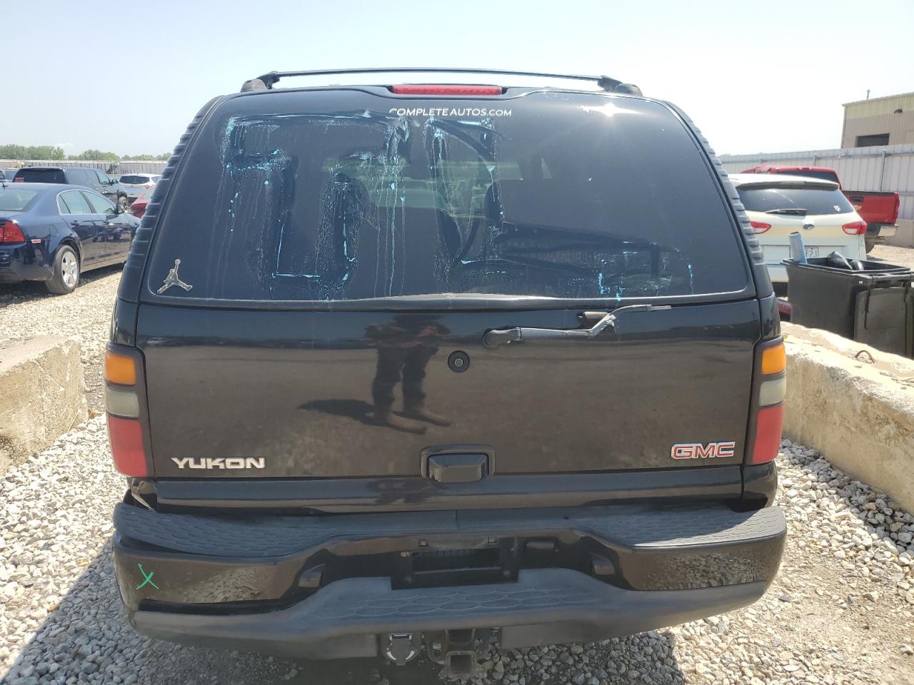 1GKEK63U44J119952 2004 GMC Yukon Denali