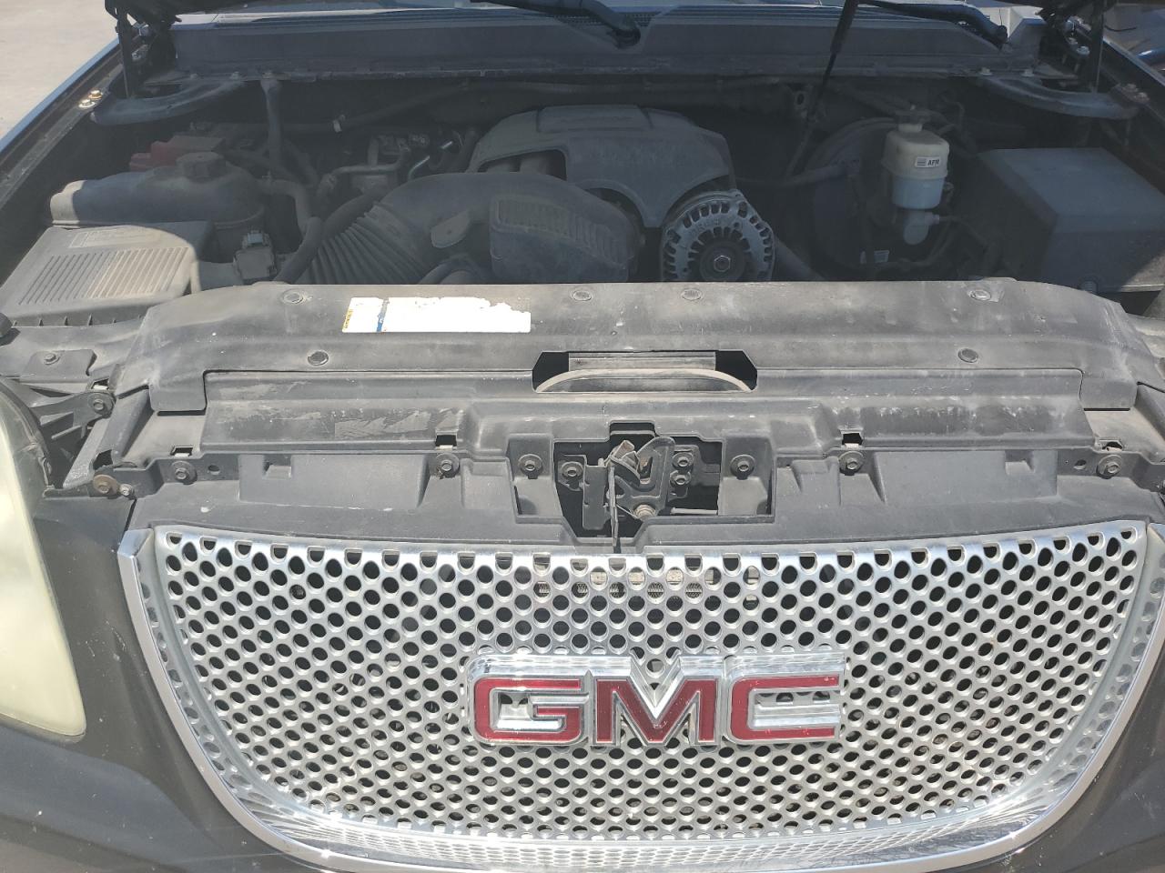 1GKUCMEF4AR286059 2010 GMC Yukon Xl Denali