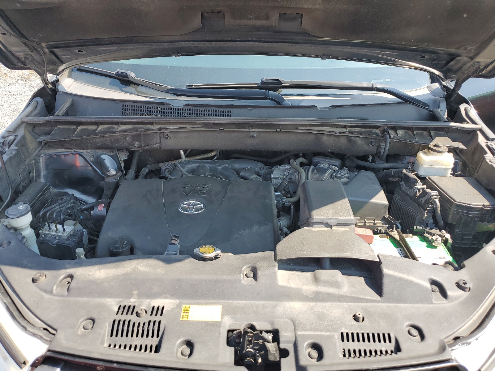 5TDJZRFH1HS511009 2017 Toyota Highlander Se