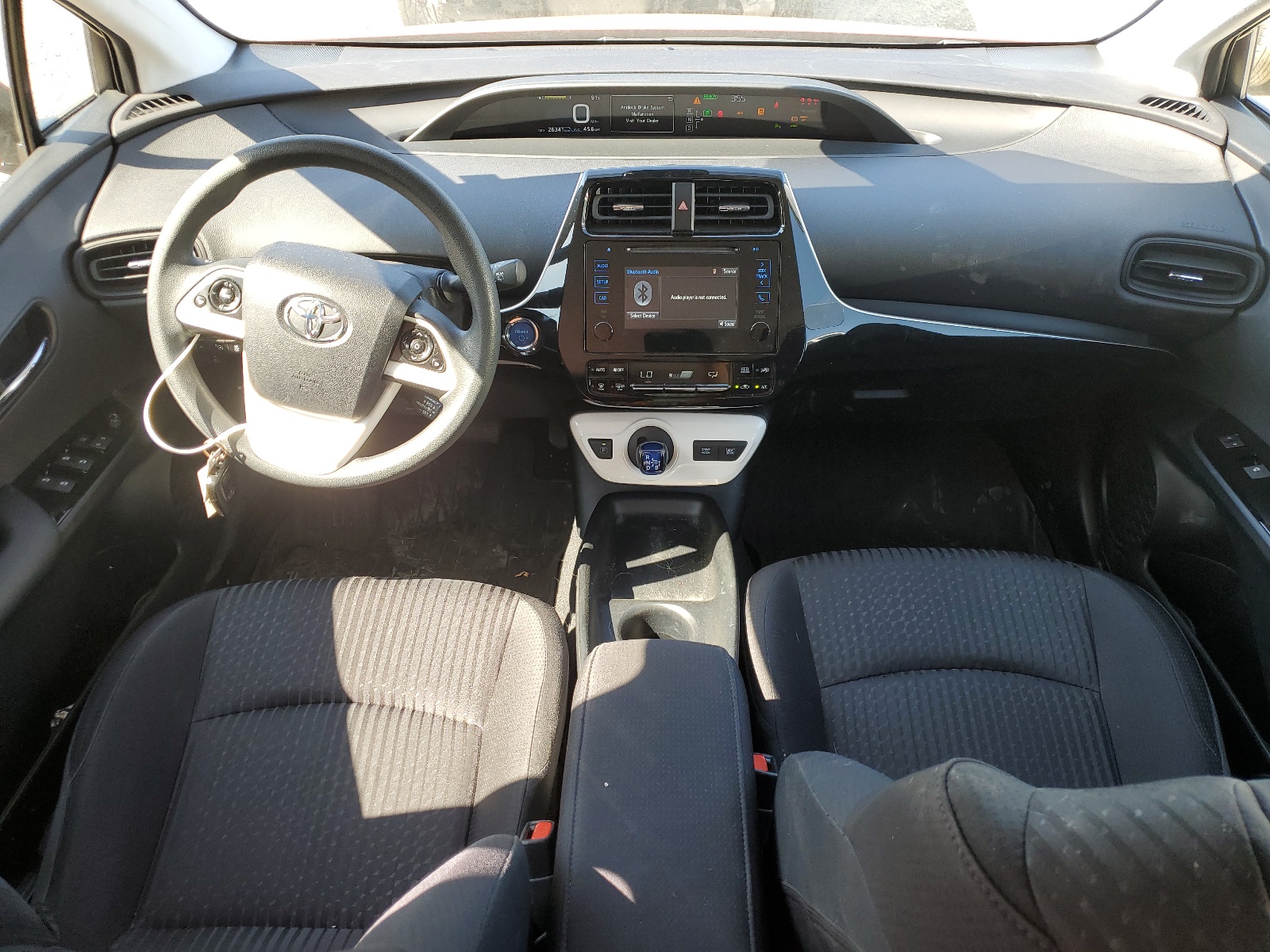 JTDKBRFU4J3075494 2018 Toyota Prius