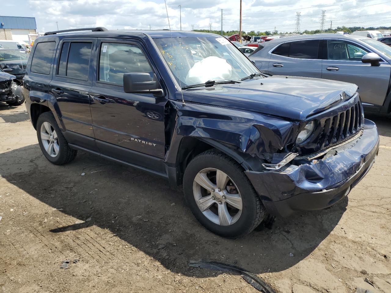 VIN 1C4NJRFB4FD356517 2015 JEEP PATRIOT no.4