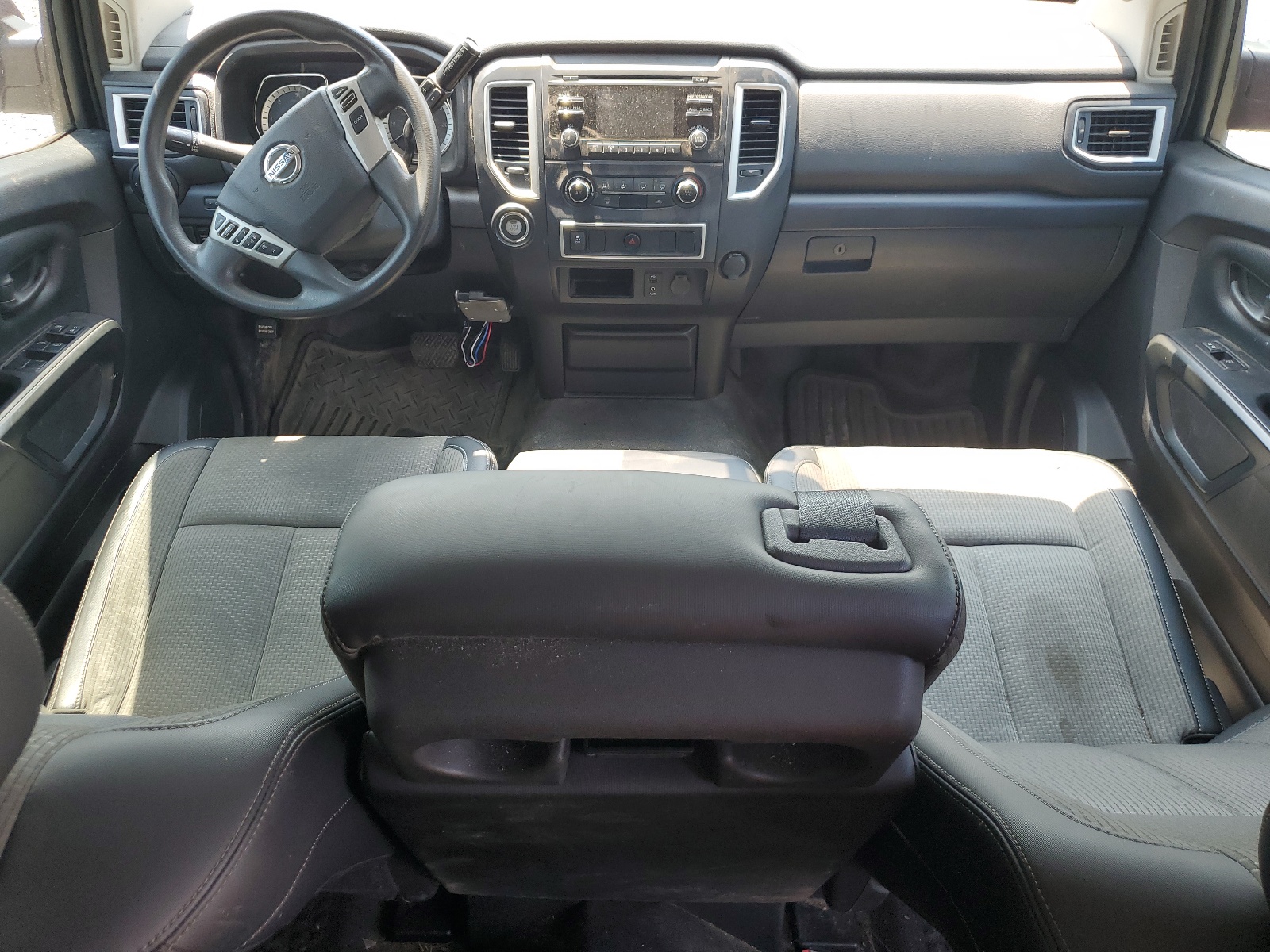 1N6BA1F19GN516721 2016 Nissan Titan Xd S