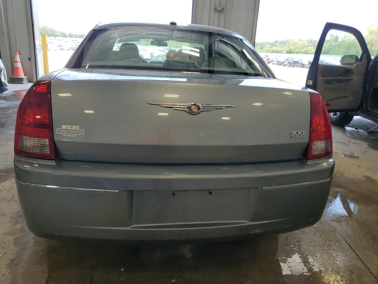 2007 Chrysler 300 Touring VIN: 2C3KA53G27H632729 Lot: 66784854