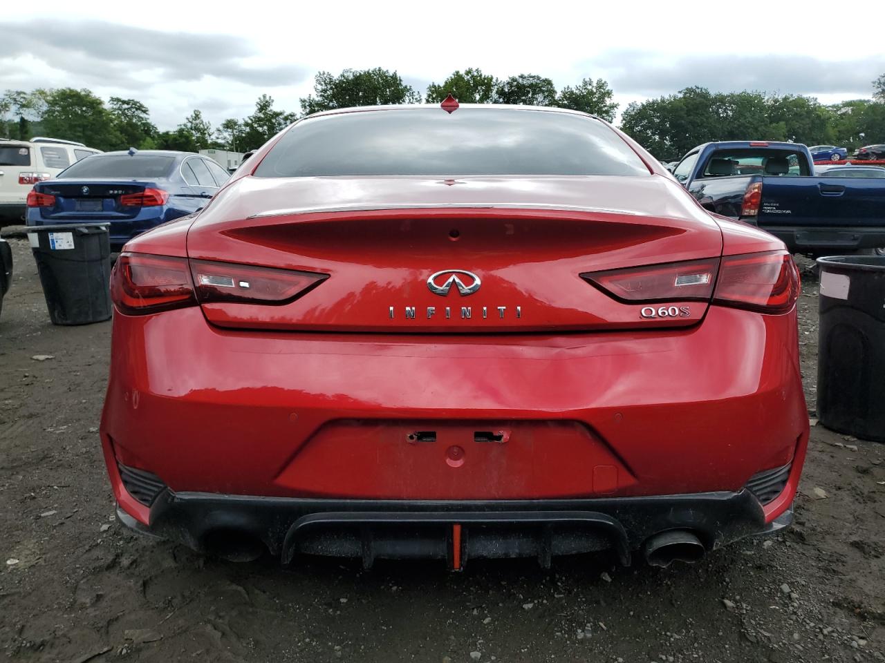 JN1FV7EK7HM611147 2017 Infiniti Q60 Red Sport 400