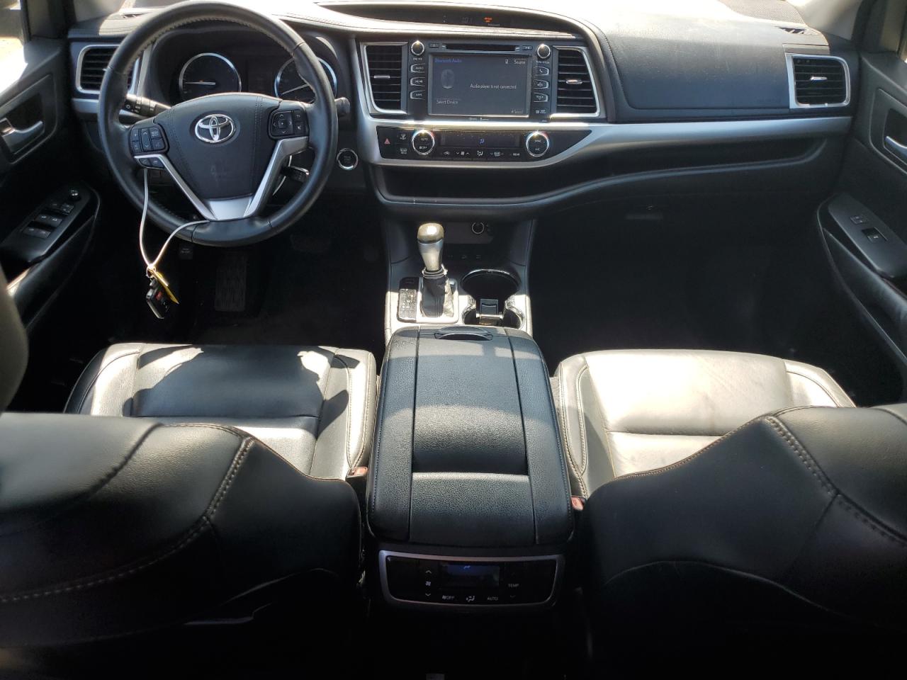 2015 Toyota Highlander - Image 8