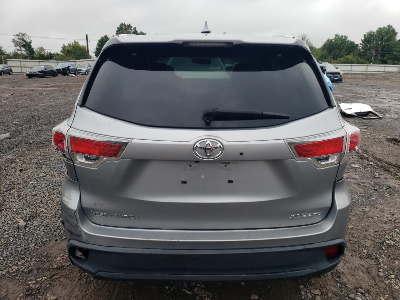 2014 Toyota Highlander Xle VIN: 5TDJKRFH8ES047183 Lot: 65909194