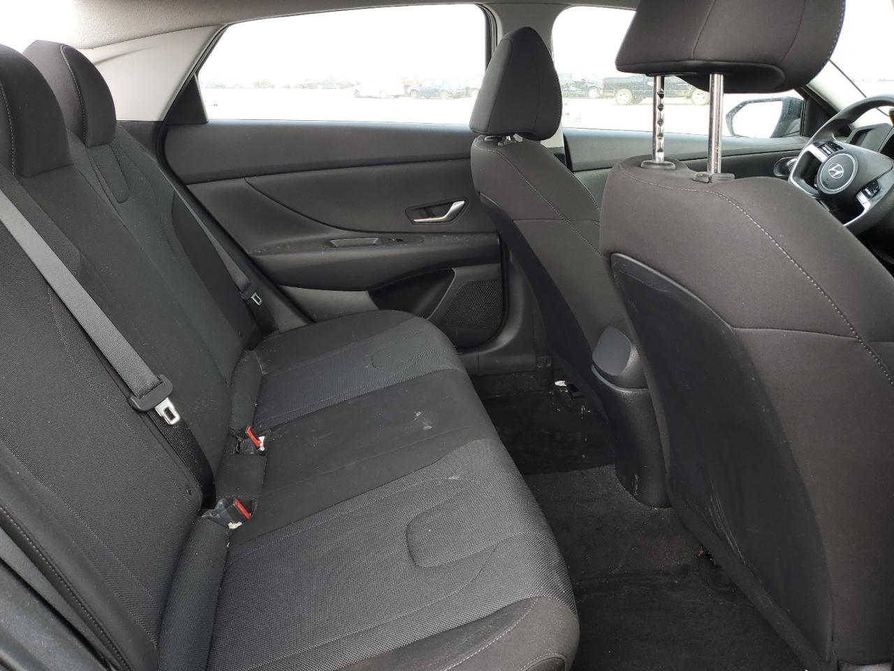 2023 Hyundai Elantra - Image 10