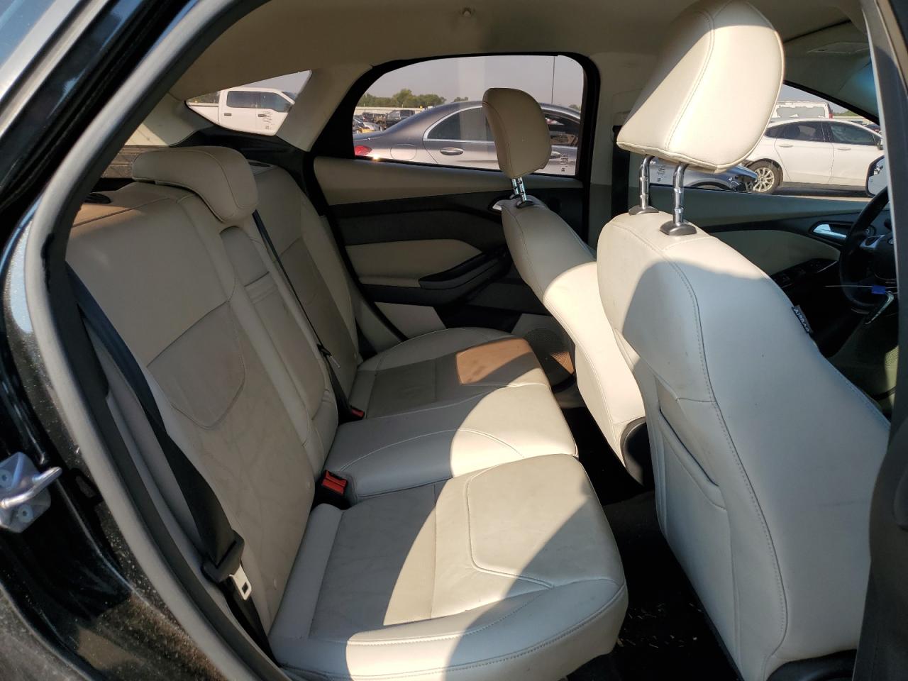 2015 Ford Focus Bev VIN: 1FADP3R45FL230487 Lot: 66110304