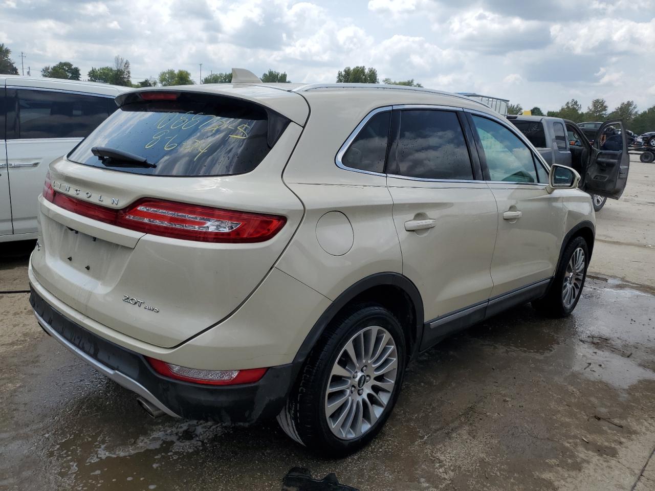 2018 Lincoln MKC - Image 3