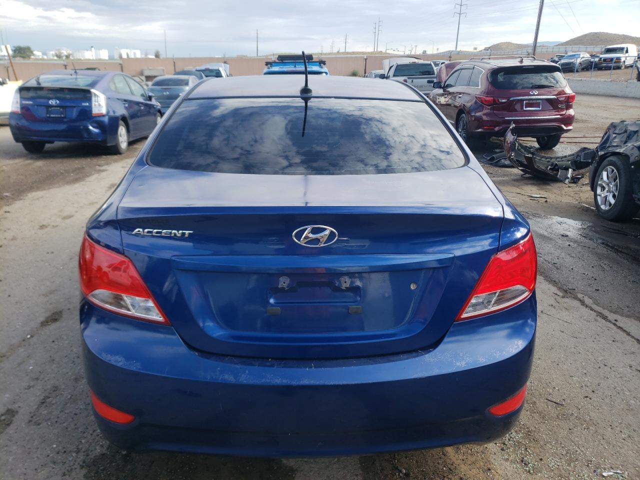 2015 Hyundai Accent Gls VIN: KMHCT4AE8FU917075 Lot: 68753944