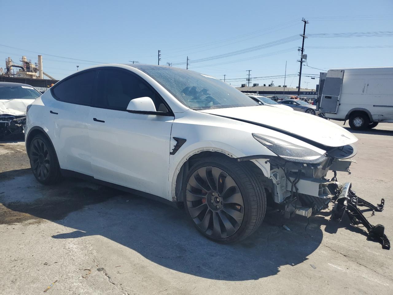 VIN 7SAYGDEF7PF605232 2023 TESLA MODEL Y no.4