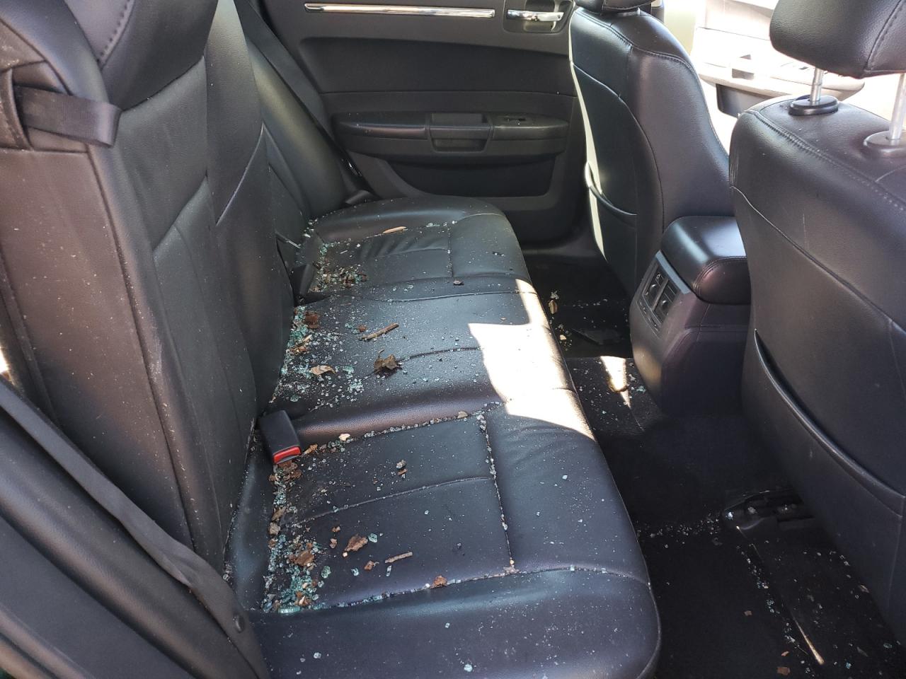 2010 Chrysler 300 Touring VIN: 2C3CA5CV5AH300844 Lot: 66654954