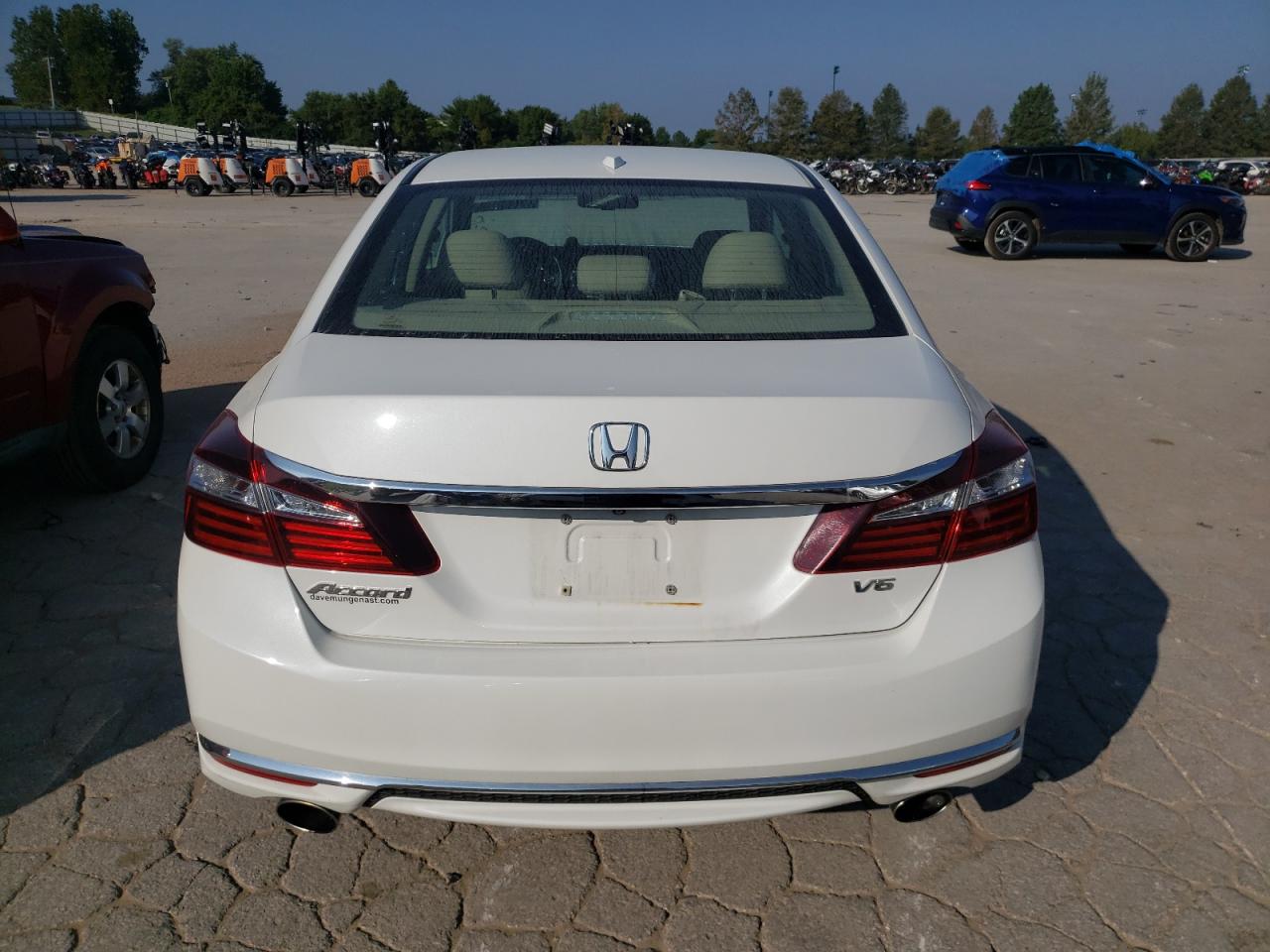 2016 Honda Accord Exl VIN: 1HGCR3F89GA033957 Lot: 67968644