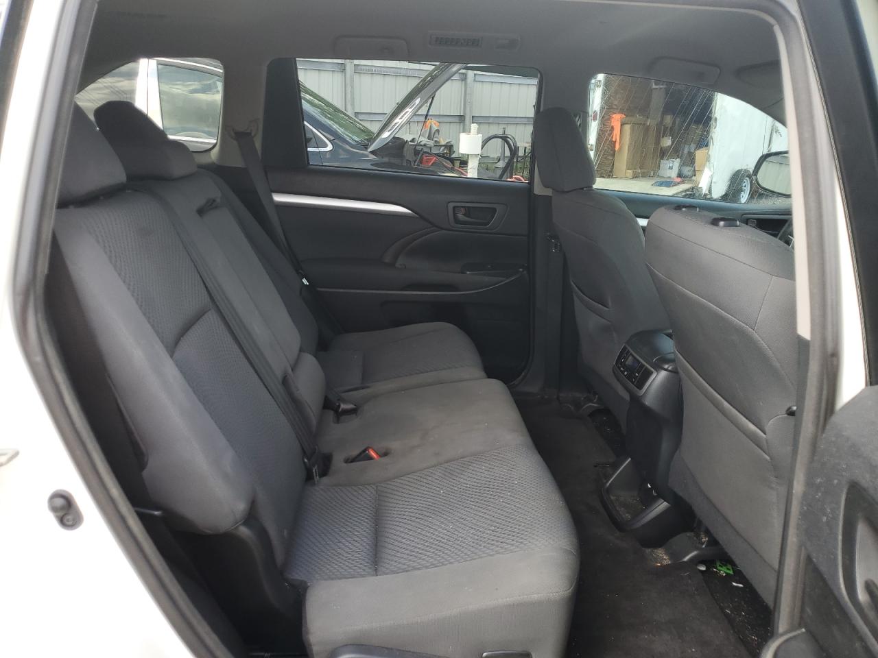 2015 Toyota Highlander Le VIN: 5TDZKRFH7FS106955 Lot: 67828404