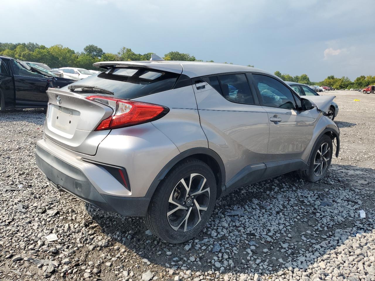 VIN NMTKHMBX0JR029305 2018 TOYOTA C-HR no.3