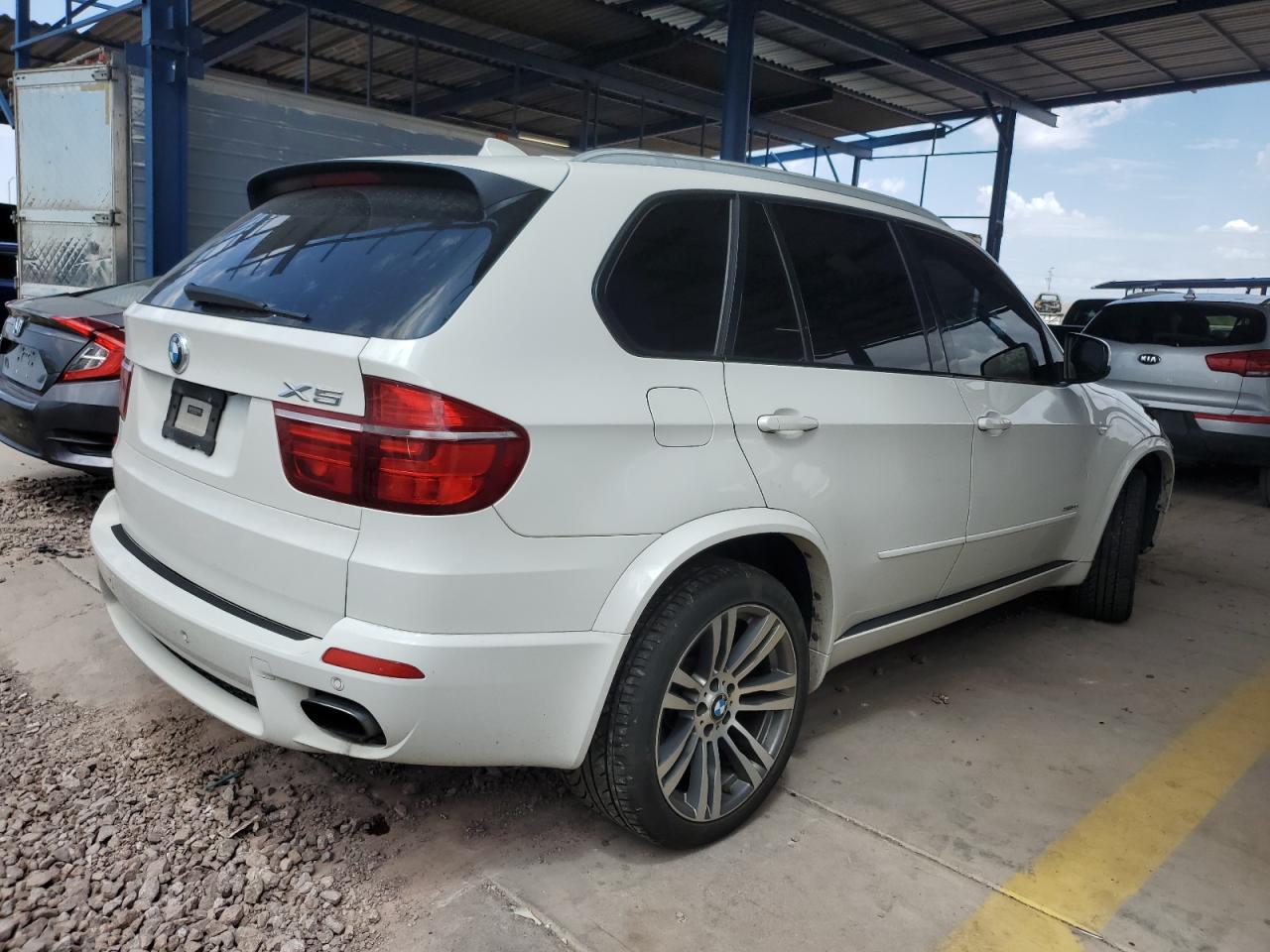 VIN 5UXZV4C59D0G55238 2013 BMW X5 no.3