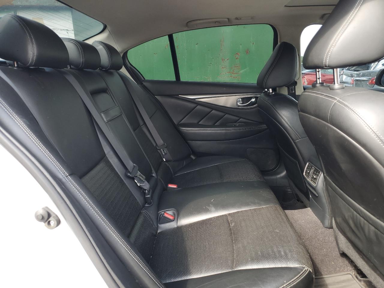 JN1EV7AR7JM442459 2018 Infiniti Q50 Luxe