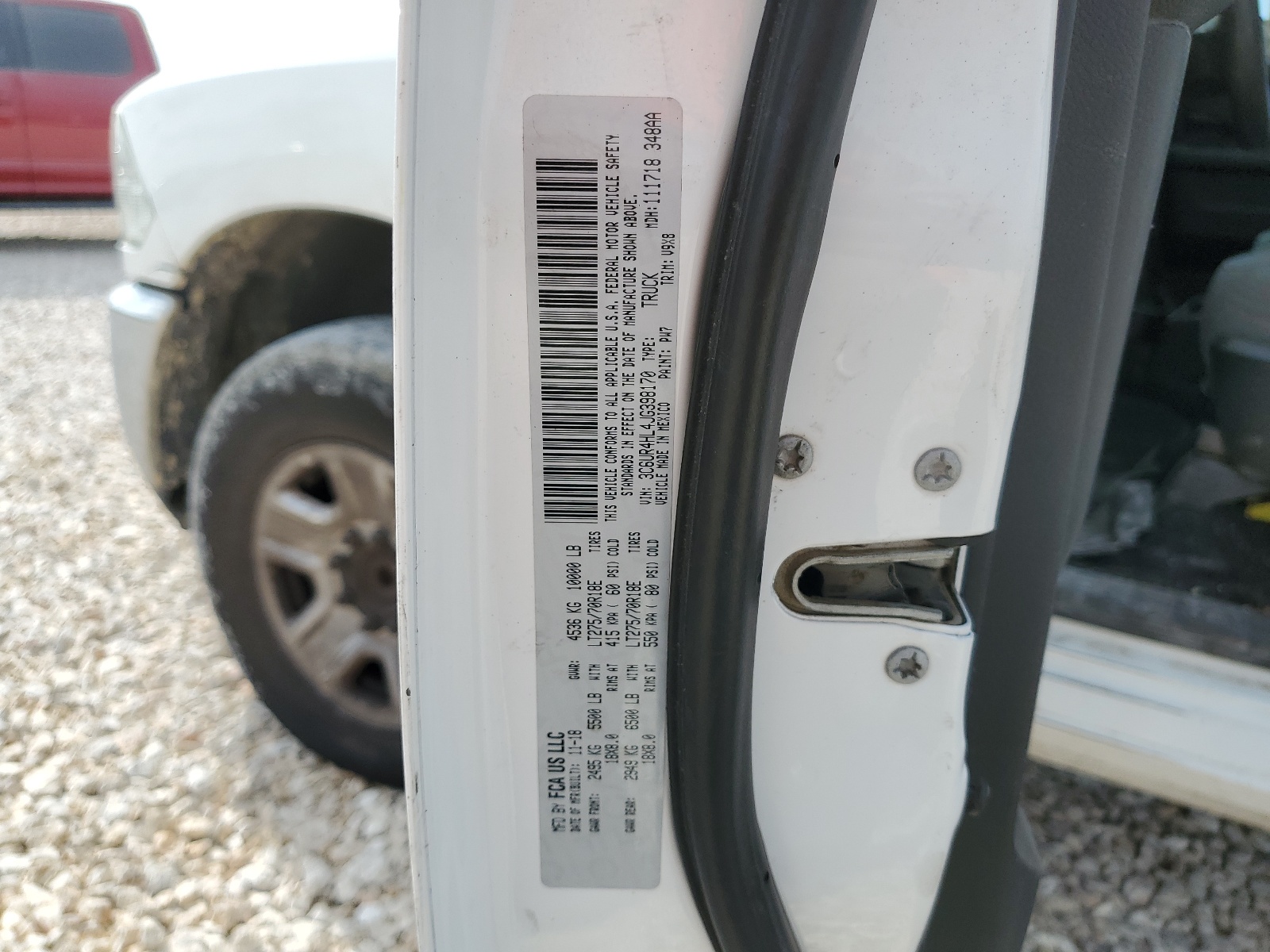 3C6UR4HL4JG398170 2018 Ram 2500 St