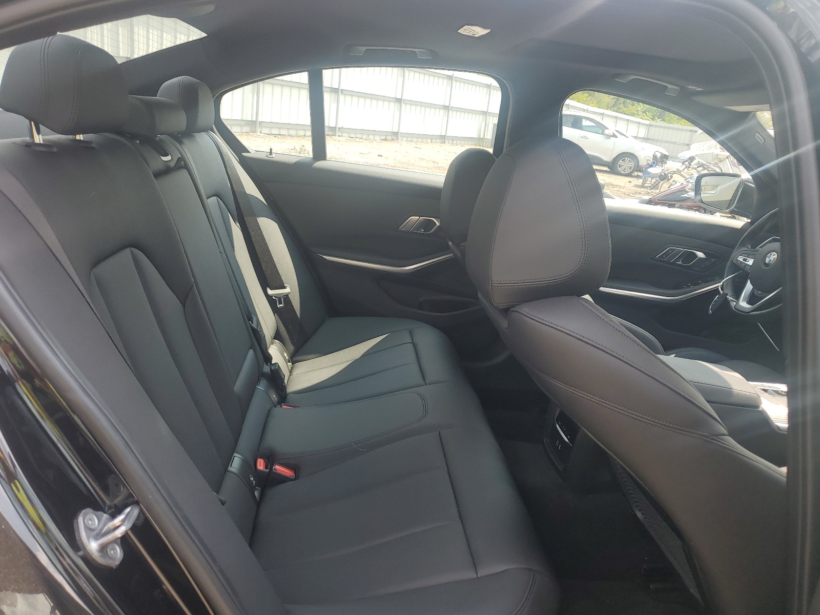 3MW5R7J08M8C13385 2021 BMW 330Xi