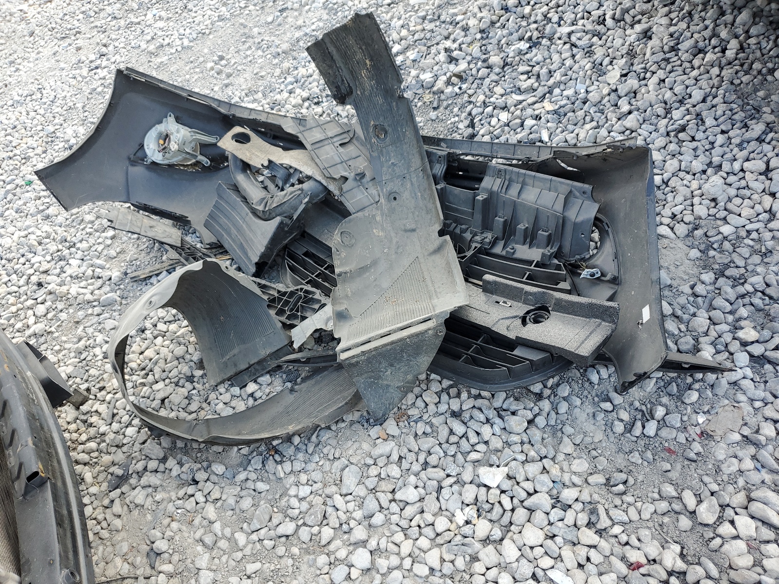 KMHTC6AE0GU289204 2016 Hyundai Veloster Turbo