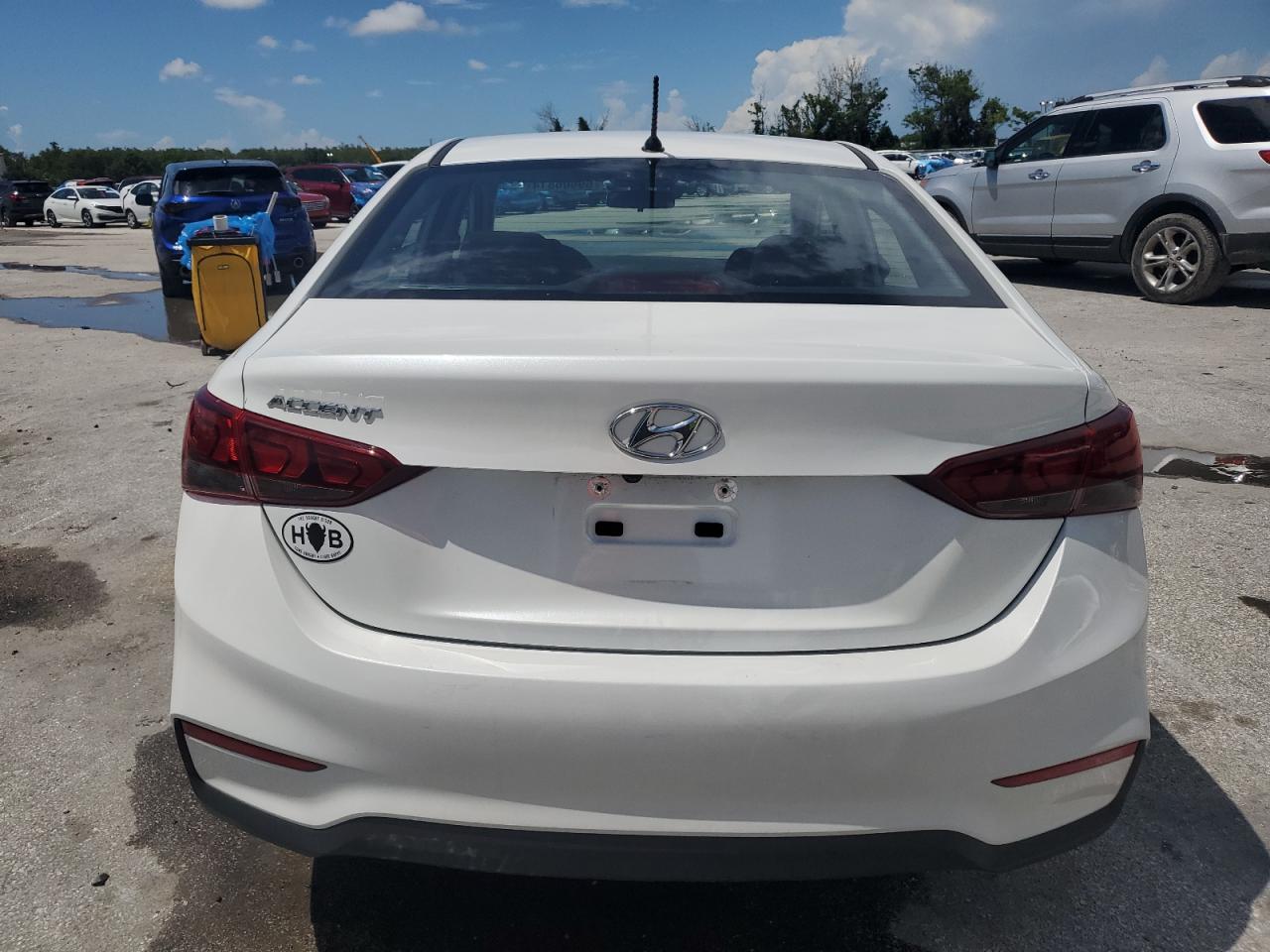 3KPC24A38JE018178 2018 Hyundai Accent Se