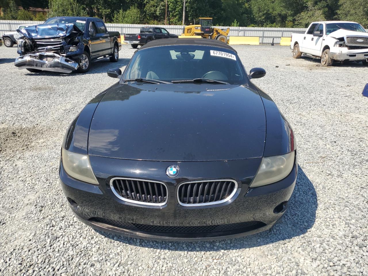 2005 BMW Z4 2.5 VIN: 4USBT33555LR70547 Lot: 67701954