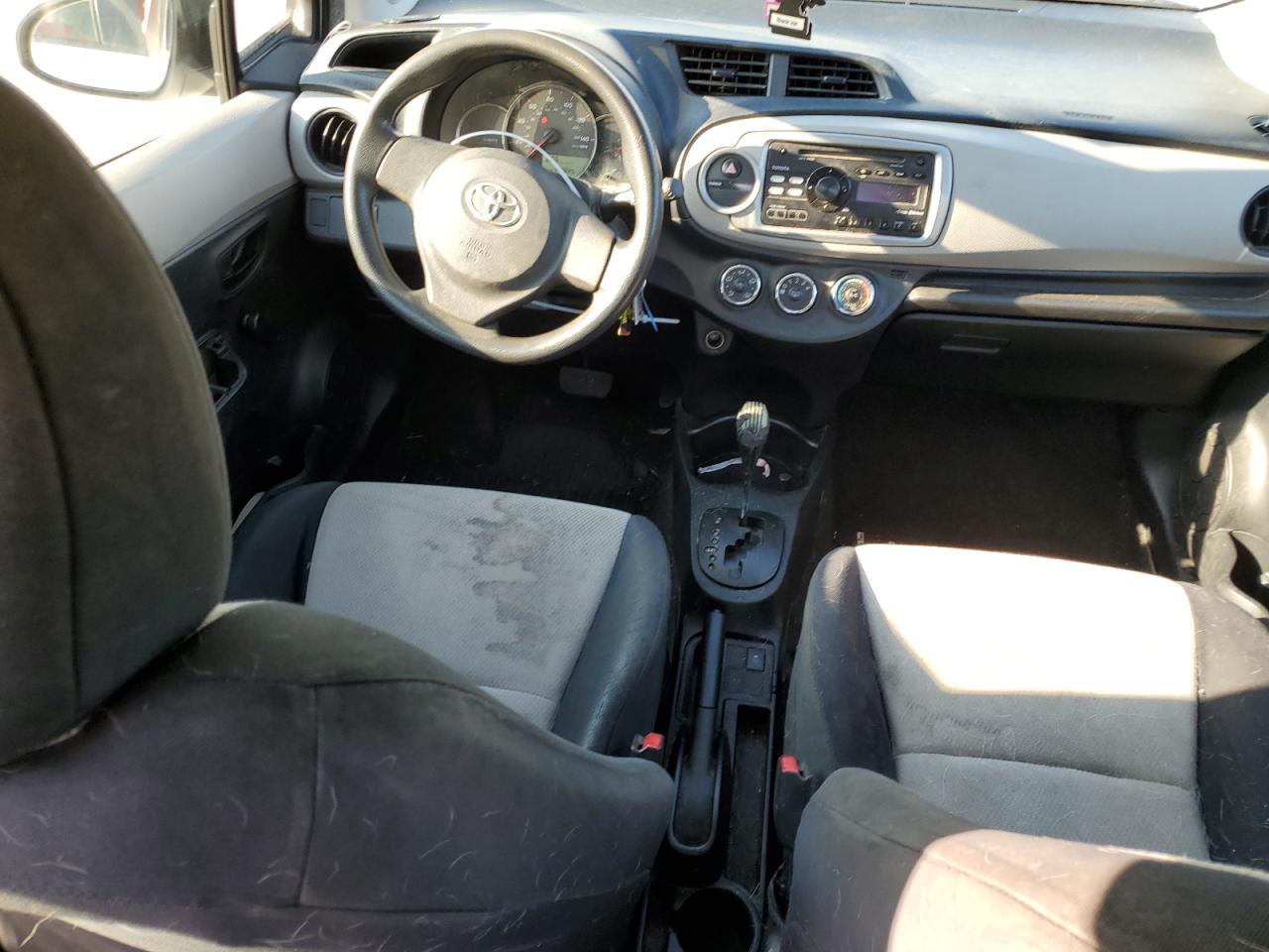 JTDKTUD31DD551063 2013 Toyota Yaris