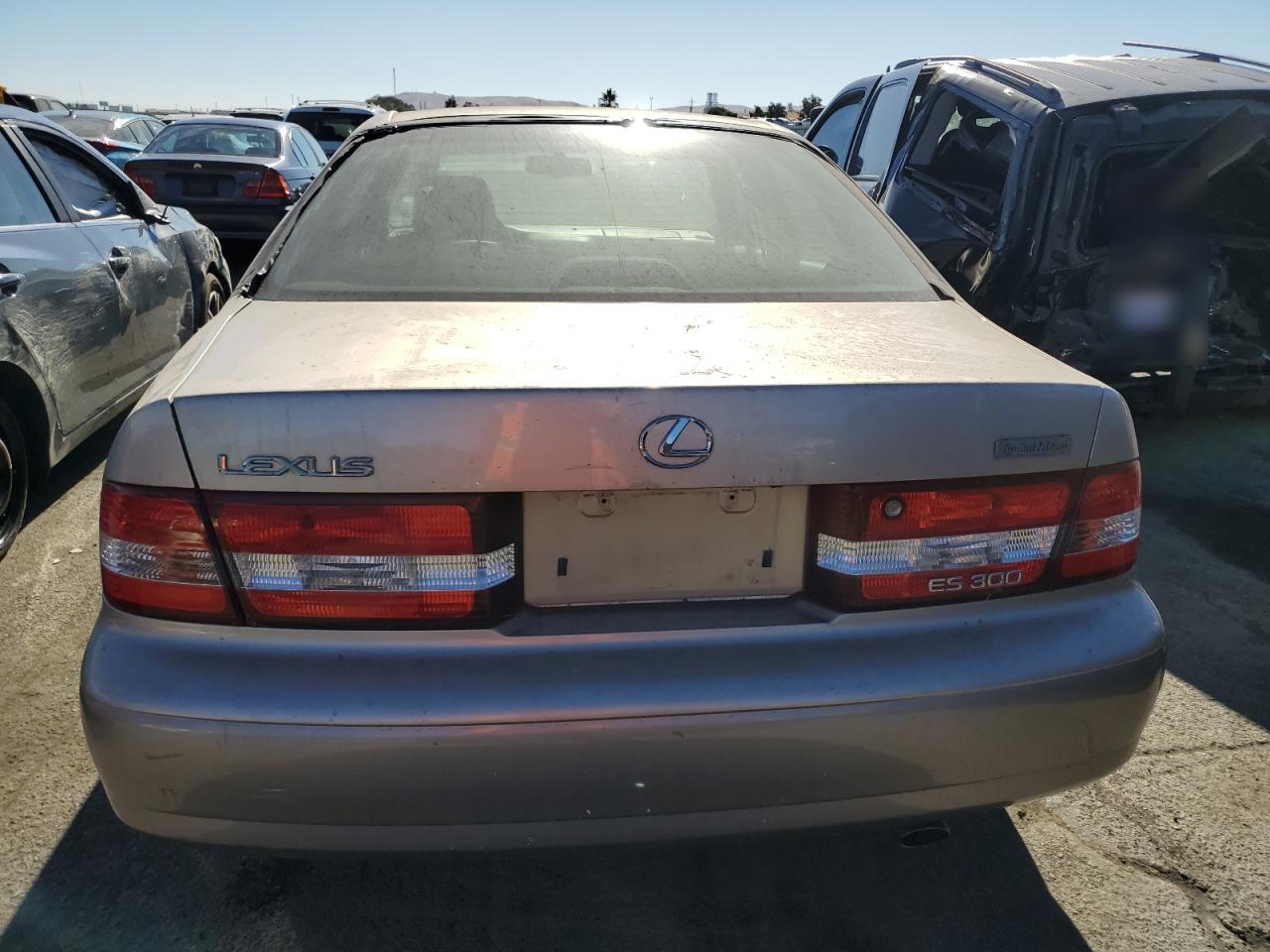 JT8BF28G2Y5096909 2000 Lexus Es 300