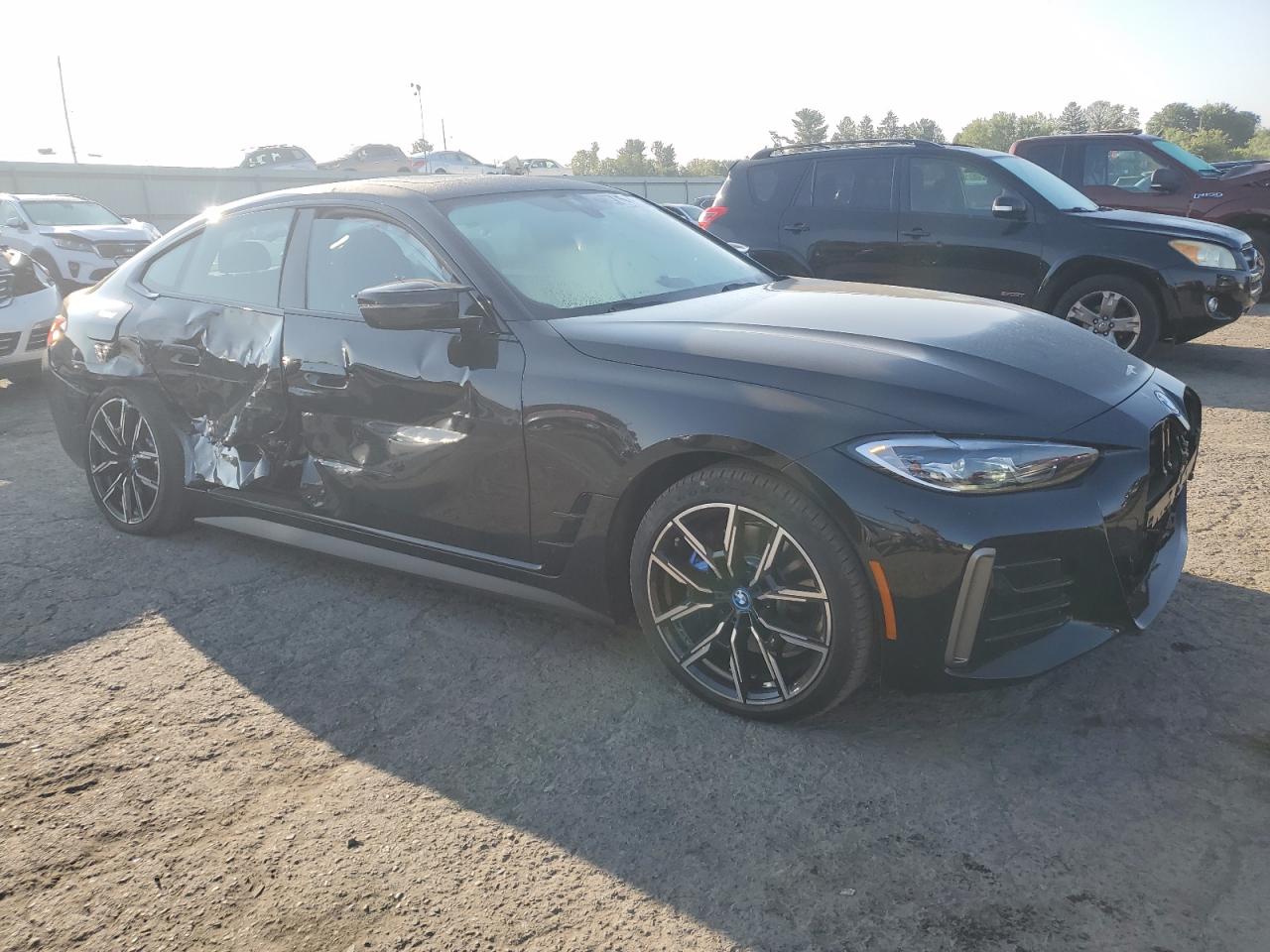 WBY33AW04RFR69021 BMW i4 2024. Фото: 3