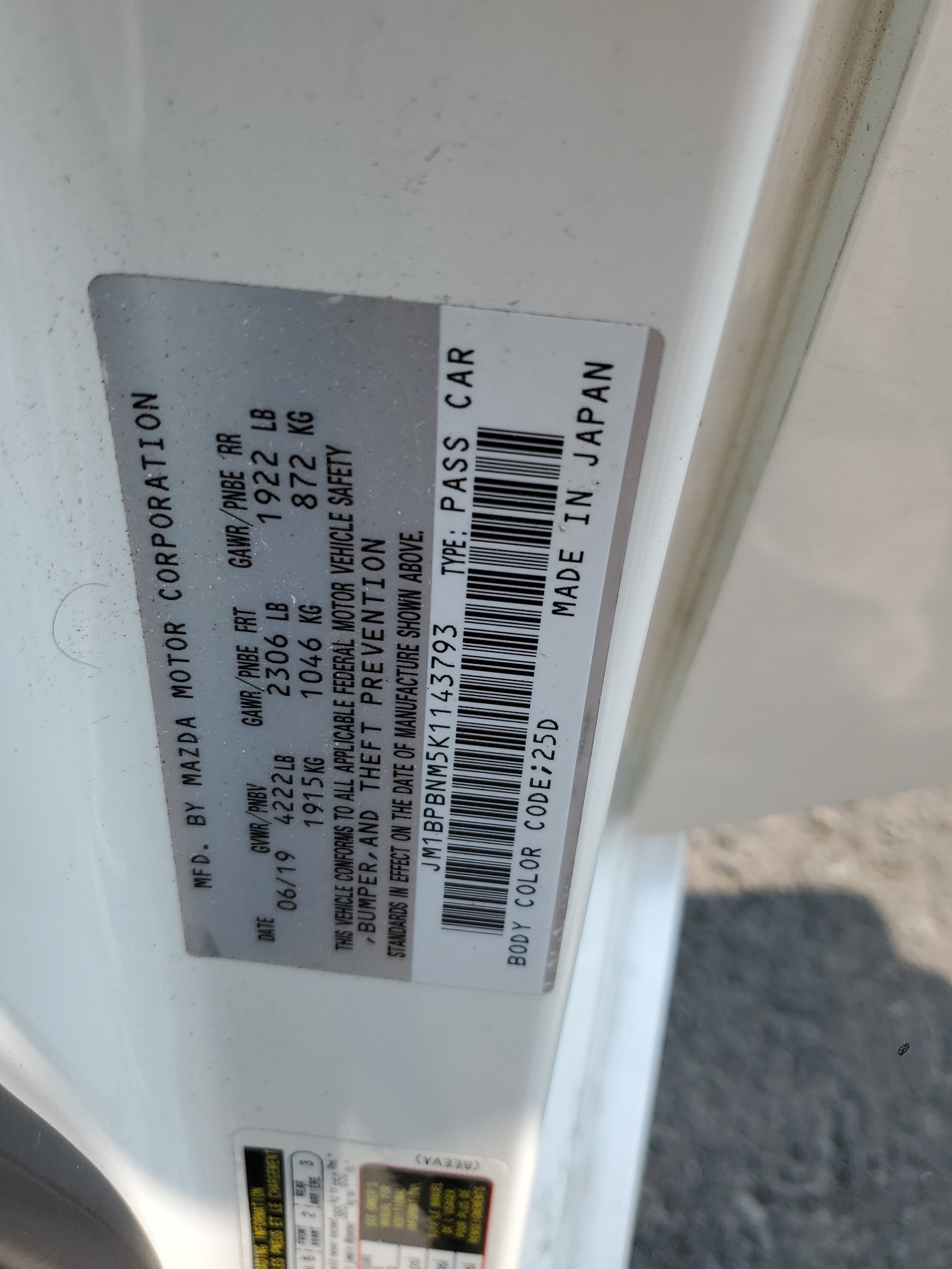 JM1BPBNM5K1143793 2019 Mazda 3 Premium