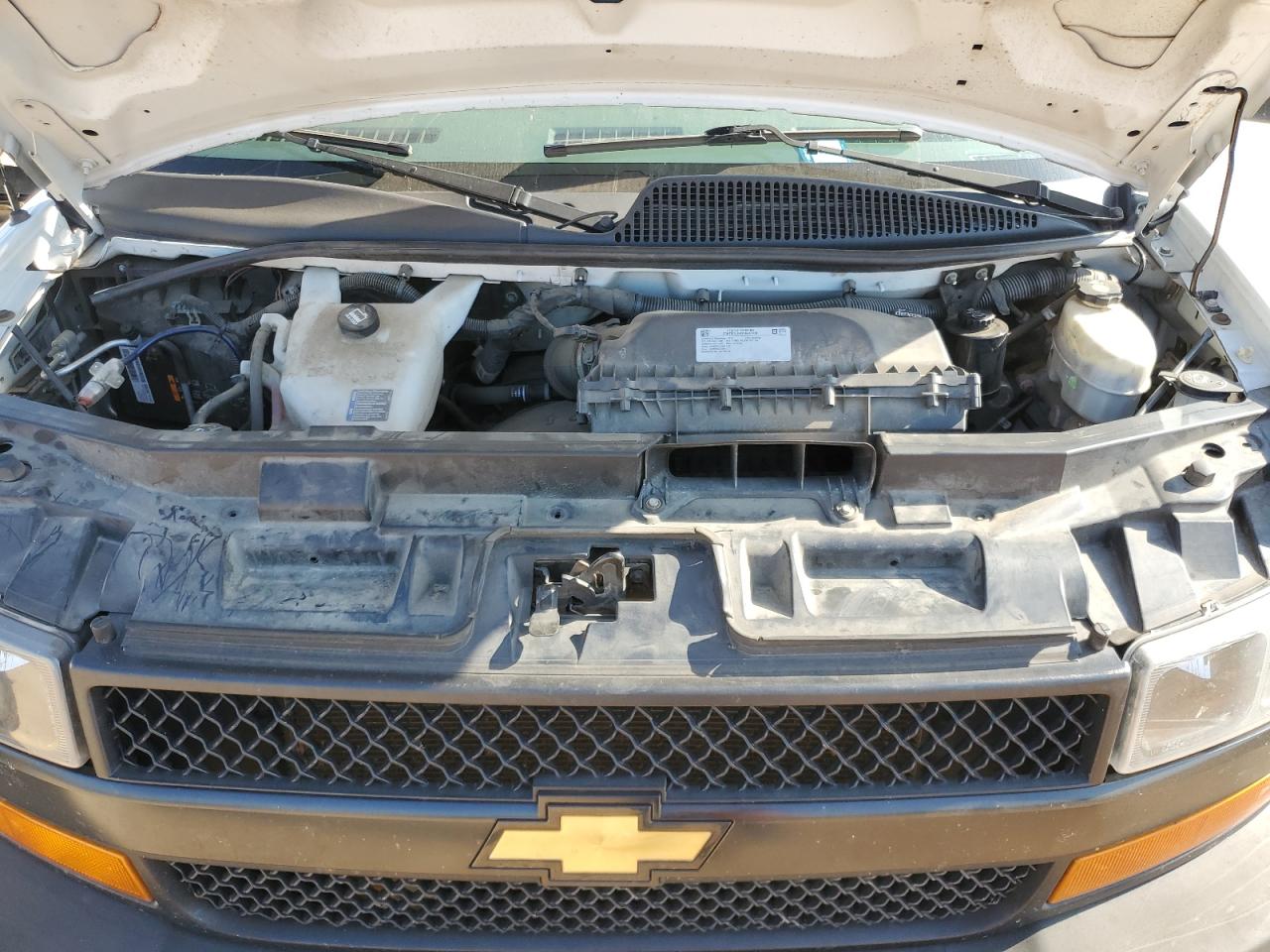 2018 Chevrolet Express G2500 VIN: 1GCWGAFP7J1187149 Lot: 69102104