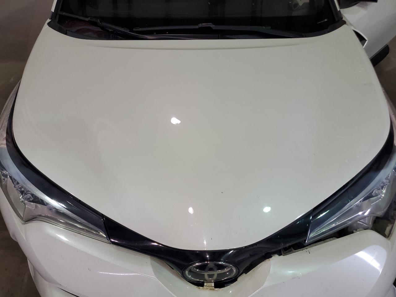 NMTKHMBXXJR047651 2018 Toyota C-Hr Xle