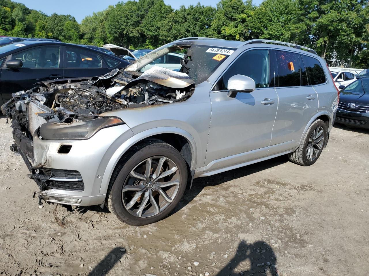 YV4A22PK9H1119699 2017 VOLVO XC90 - Image 1