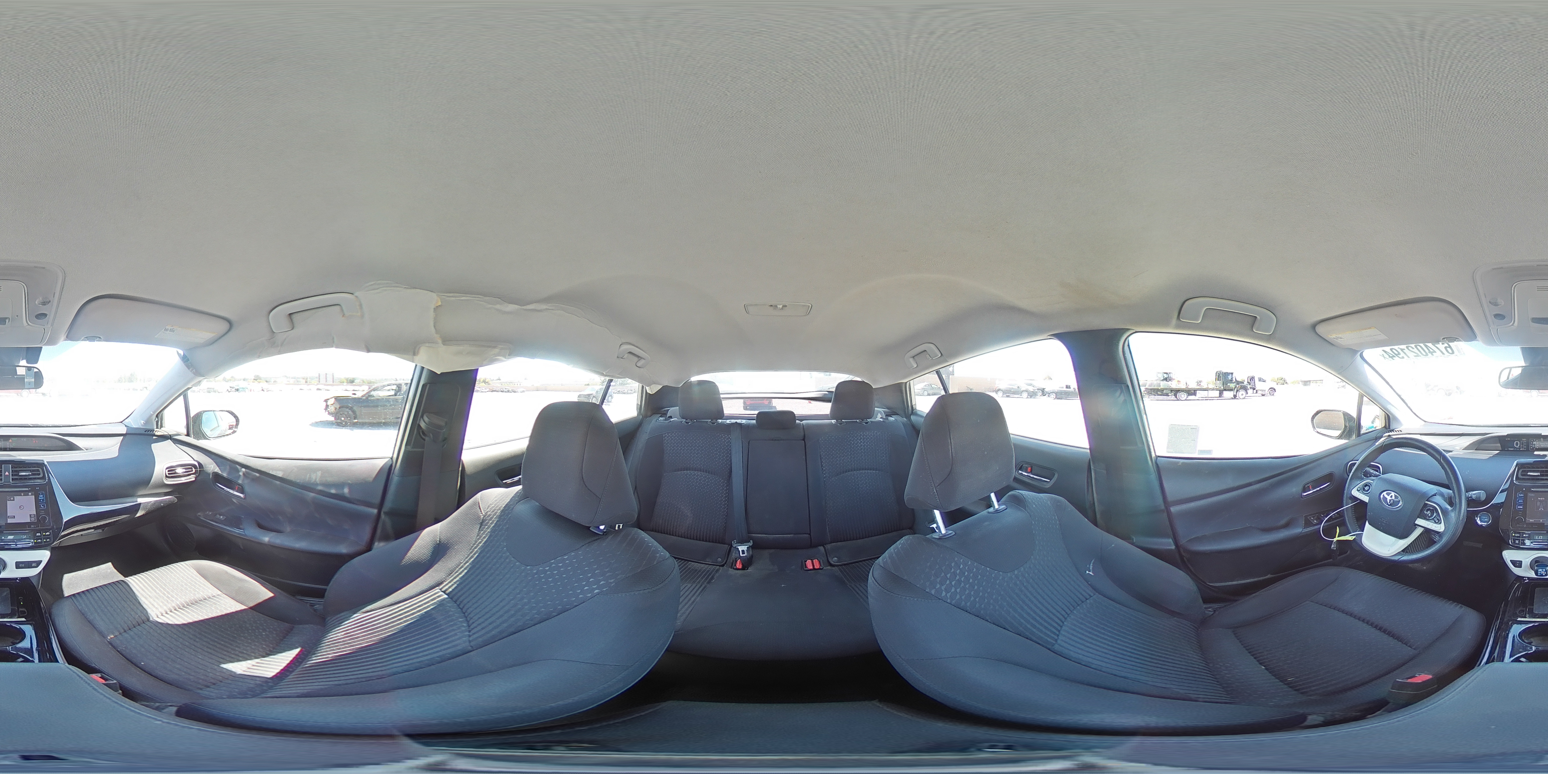 2018 Toyota Prius VIN: JTDKARFU4J3553724 Lot: 67402194