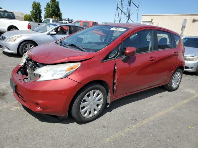  NISSAN VERSA 2015 Червоний