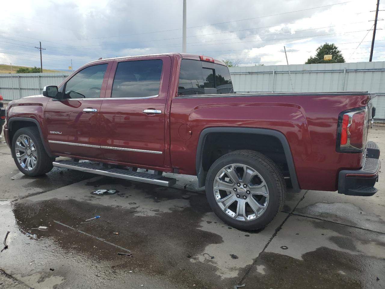 2016 GMC Sierra - Image 2