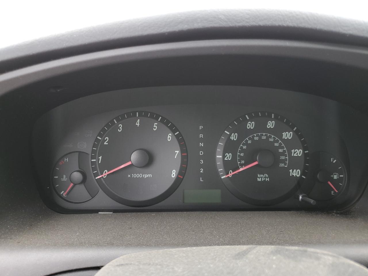 2005 Hyundai Elantra Gls VIN: KMHDN46D05U001827 Lot: 68670334