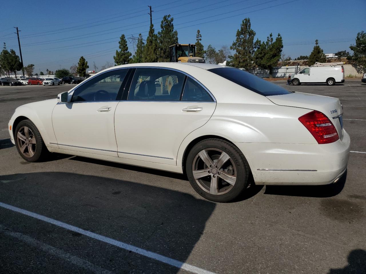 2011 Mercedes-Benz S 550 VIN: WDDNG7BB8BA402408 Lot: 65874644