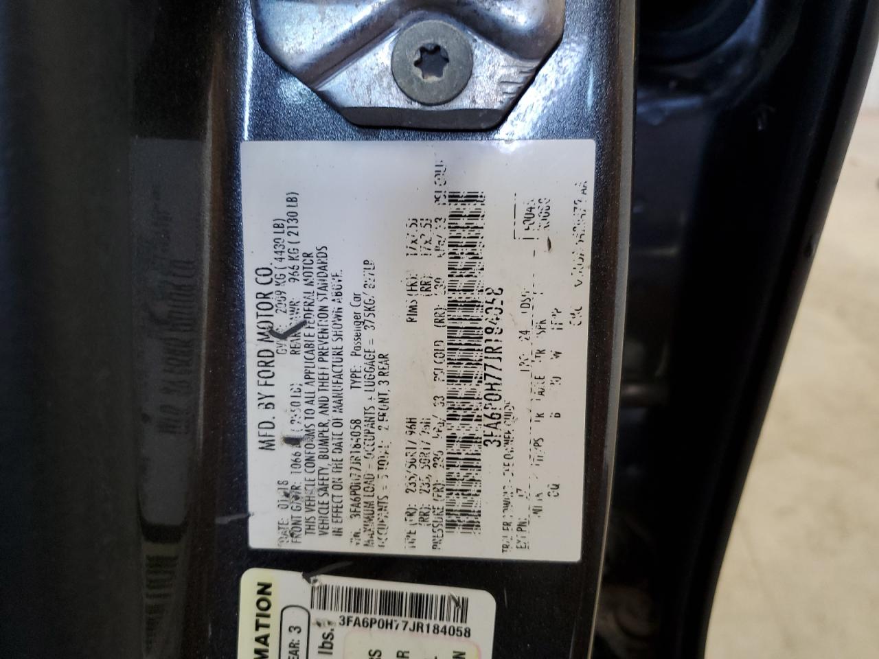 3FA6P0H77JR184058 2018 Ford Fusion Se