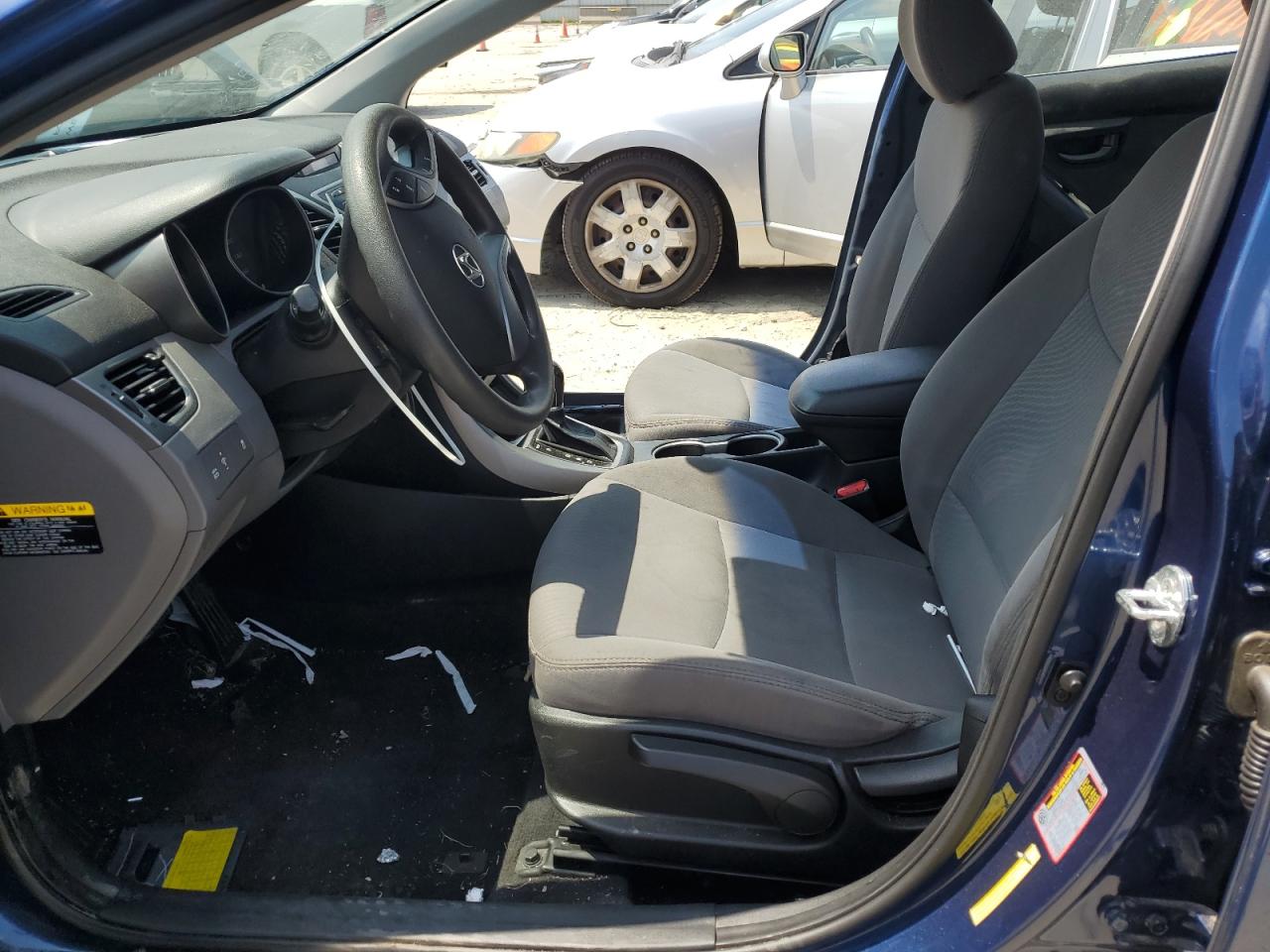 2016 Hyundai Elantra - Image 7