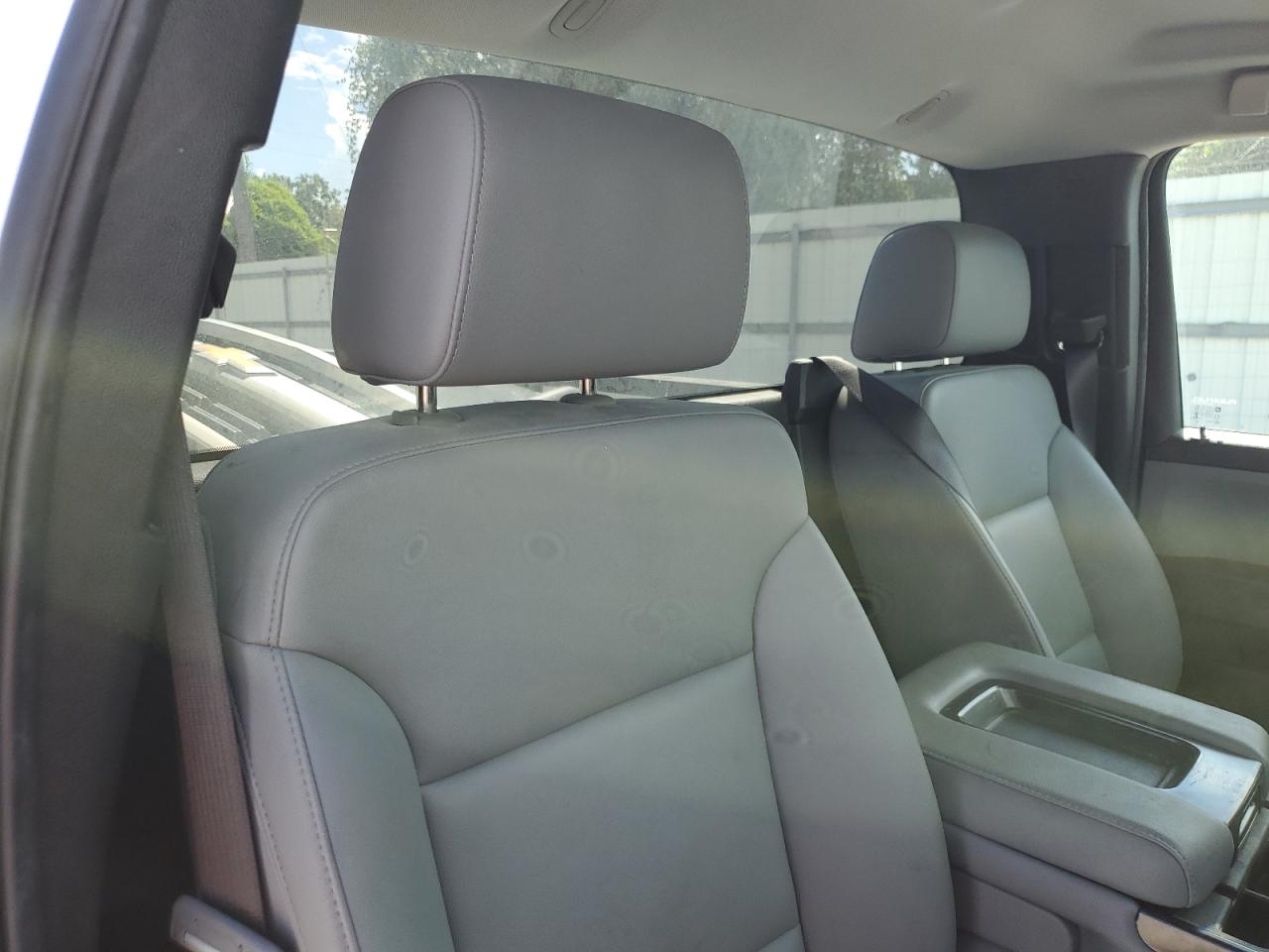 2018 Chevrolet Silverado - Image 10