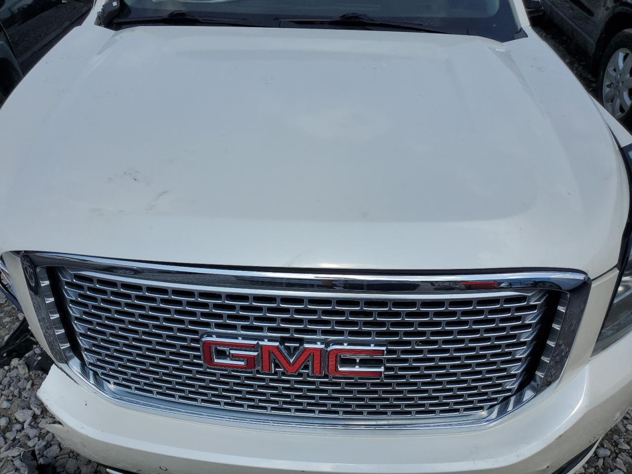 2015 GMC Yukon Denali VIN: 1GKS2CKJ2FR725263 Lot: 67709054