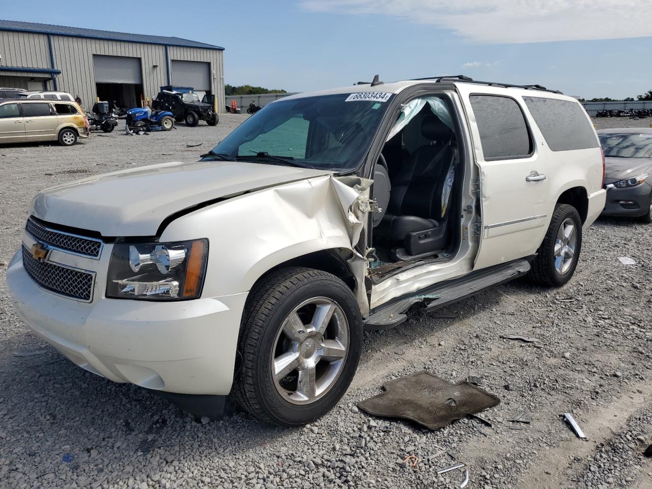 VIN 1GNSKKE70DR157802 2013 CHEVROLET SUBURBAN no.1