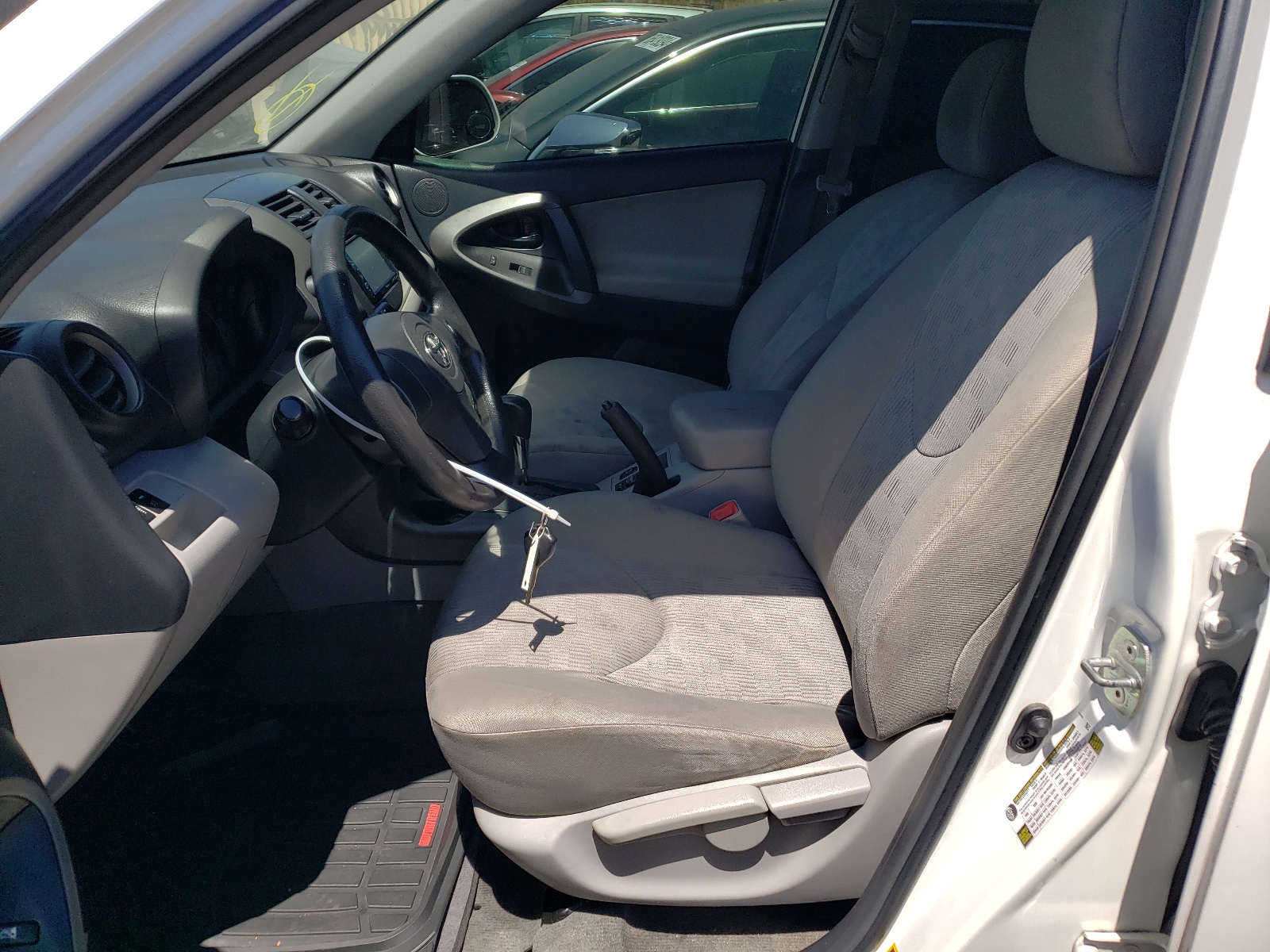 2T3ZF33V39W004857 2009 Toyota Rav4