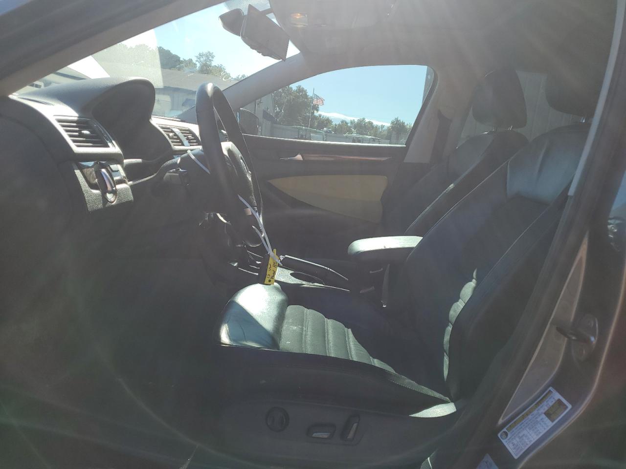 2013 Volkswagen Passat Sel VIN: 1VWCN7A36DC149319 Lot: 65408334